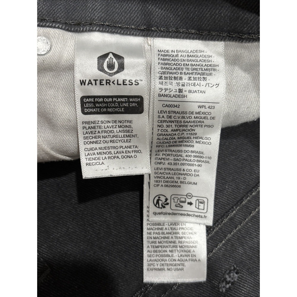 Levi's 541 Men's Straight Leg Jeans Size 40x32 Black - Picture 2 of 7